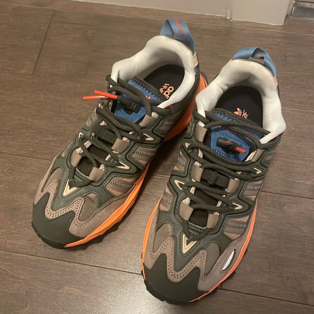Adidas women‘s sneaker